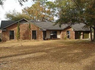 2702 Plantation Dr, Saint Marys, GA 31558