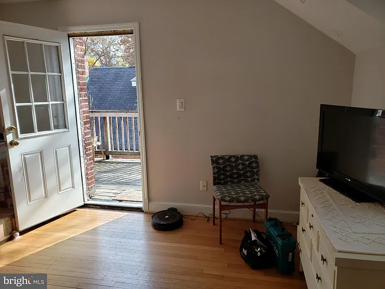 1227 N Utah St #3 — Photo 4