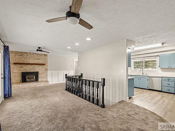 5th image of 275 Park St