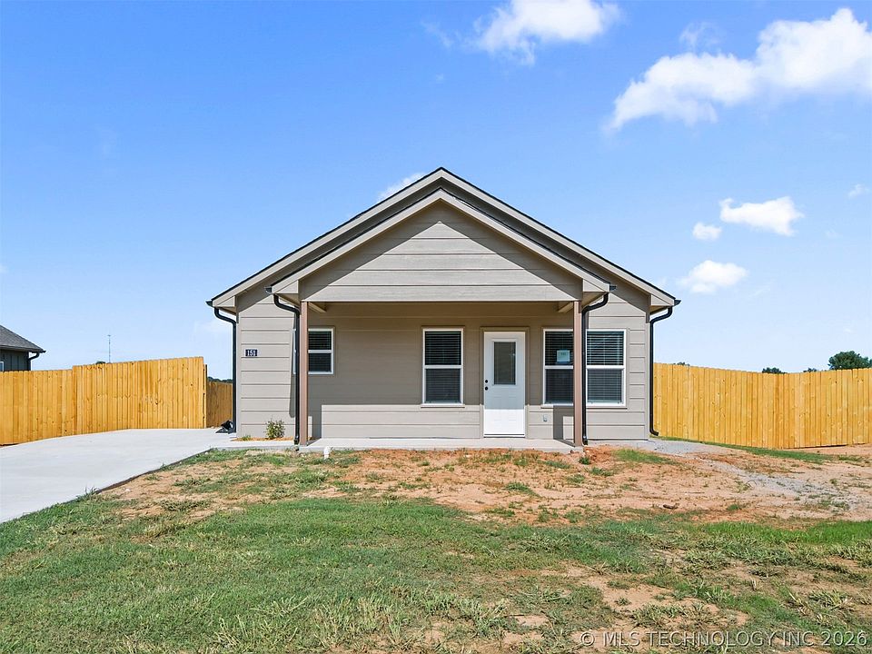 1st image of 151 Aspen Cir