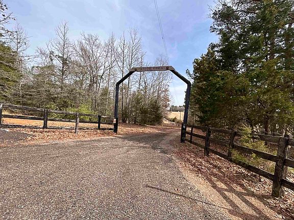 2nd image of 2774 Zinnia Rd