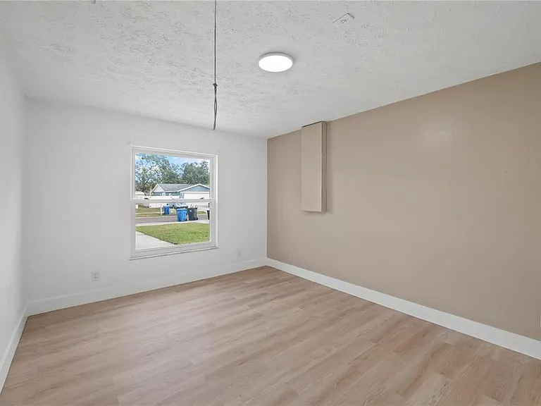 3206 Las Brisas Dr — Photo 15