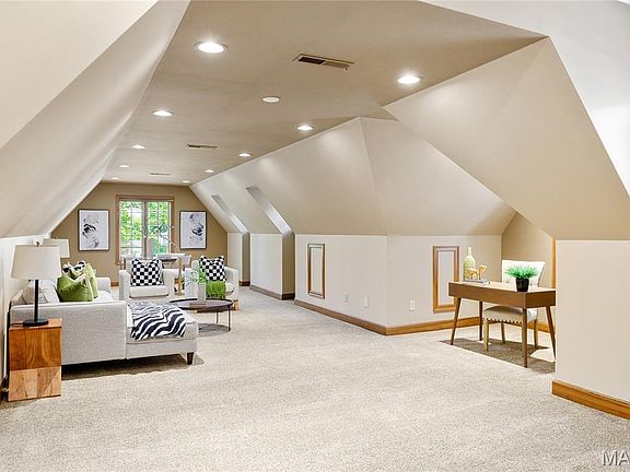 65th image of 1015 Claymark Dr