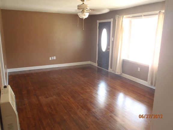 2nd image of 602 E 56th St