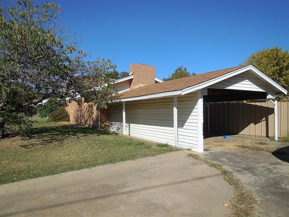 1st image of 708 W Sadosa St
