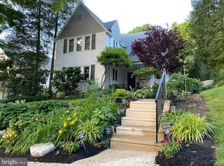 31 Henley Rd, Wynnewood, PA 19096