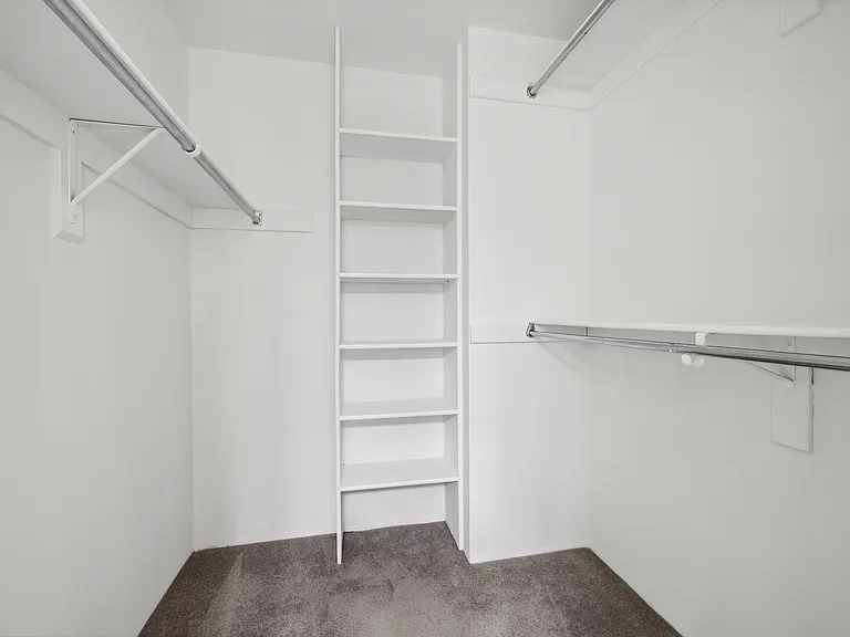 1050 S Monaco Pkwy #84 — Photo 15