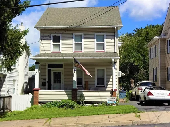 128 W Central Ave, Bangor, PA 18013