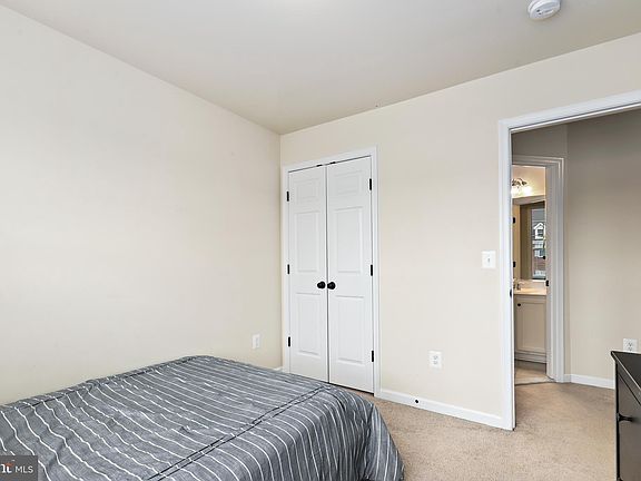 2nd image of 2227 Mallard Landing Dr