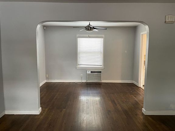 5th image of 3050 Saint Joseph Dr