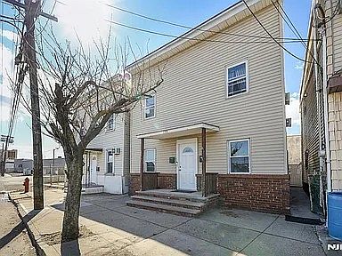 1st image of 135 Sanford Ave #1