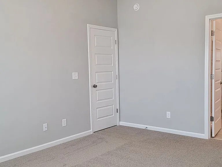 857 Hedgefield Way — Photo 17
