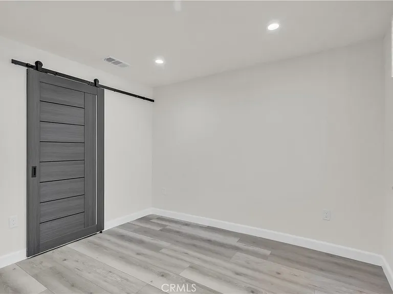 16435 Kingsbury St — Photo 8