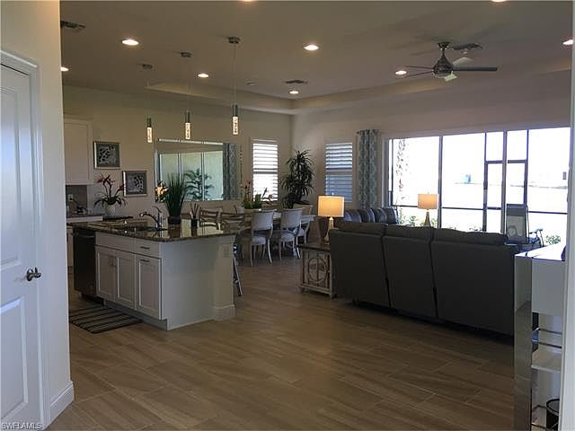 1st image of 10413 Fontanella Dr