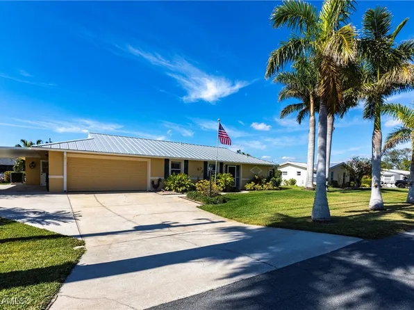 2175 Cape Way, North Fort Myers, FL 33917