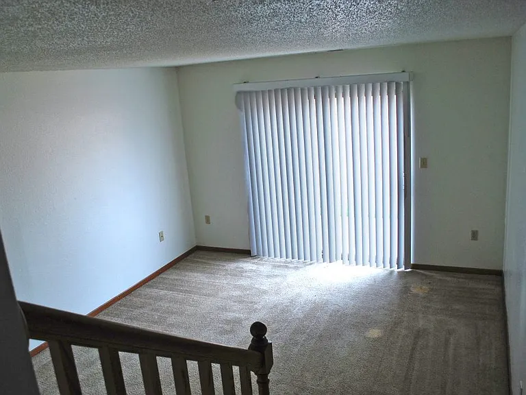 Majestic View Townhomes — Photo 6