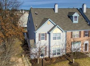 104 Maria Ct, Kendall Park, NJ 08824