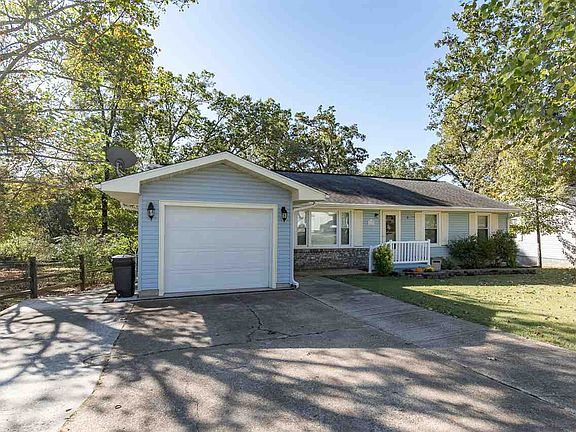 2nd image of 1408 Seifert Dr