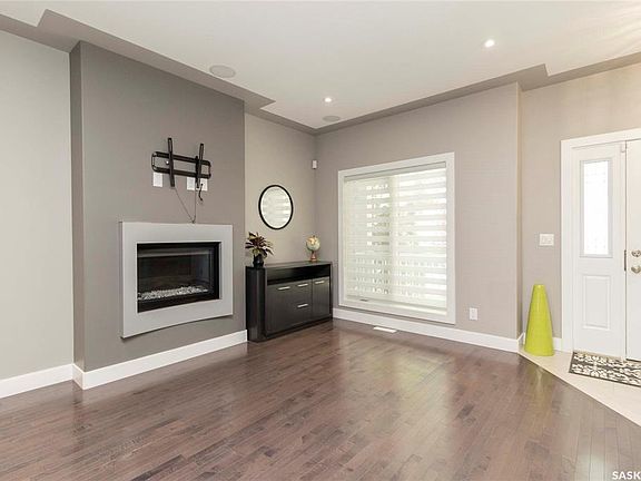 4th image of 1413 Cairns AVENUE