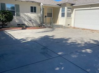 8921 Darby Ave, Northridge, CA 91325