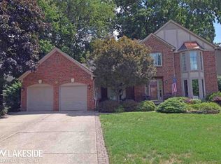 49214 White Mill Dr, Shelby Township, MI 48317