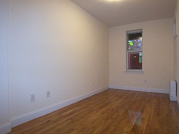 4th image of 307 W 83rd St APT 1B