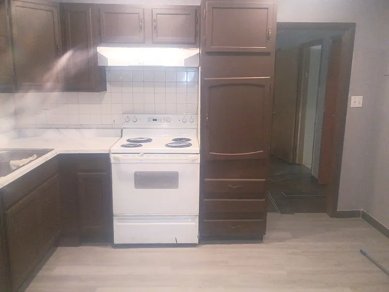 636 Orville Ave — Photo 23