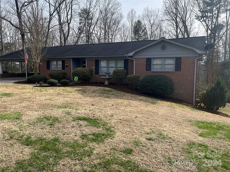 1st image of 102 Crest Hill Dr