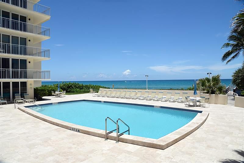 1st image of 630 Ocean Dr APT 403
