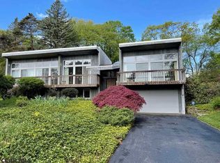 953 E McCormick Ave, State College, PA 16801