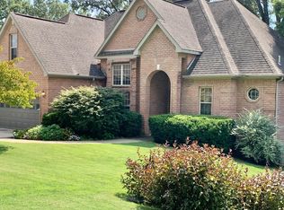 2710 Taylor Dr, Harrison, AR 72601