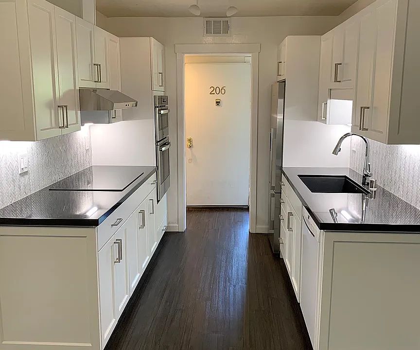 1st image of 181 Del Medio Ave APT 206