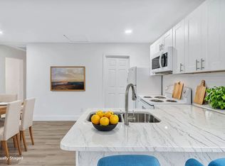 2530 Honeysuckle Ave, Fort Worth, TX 76111