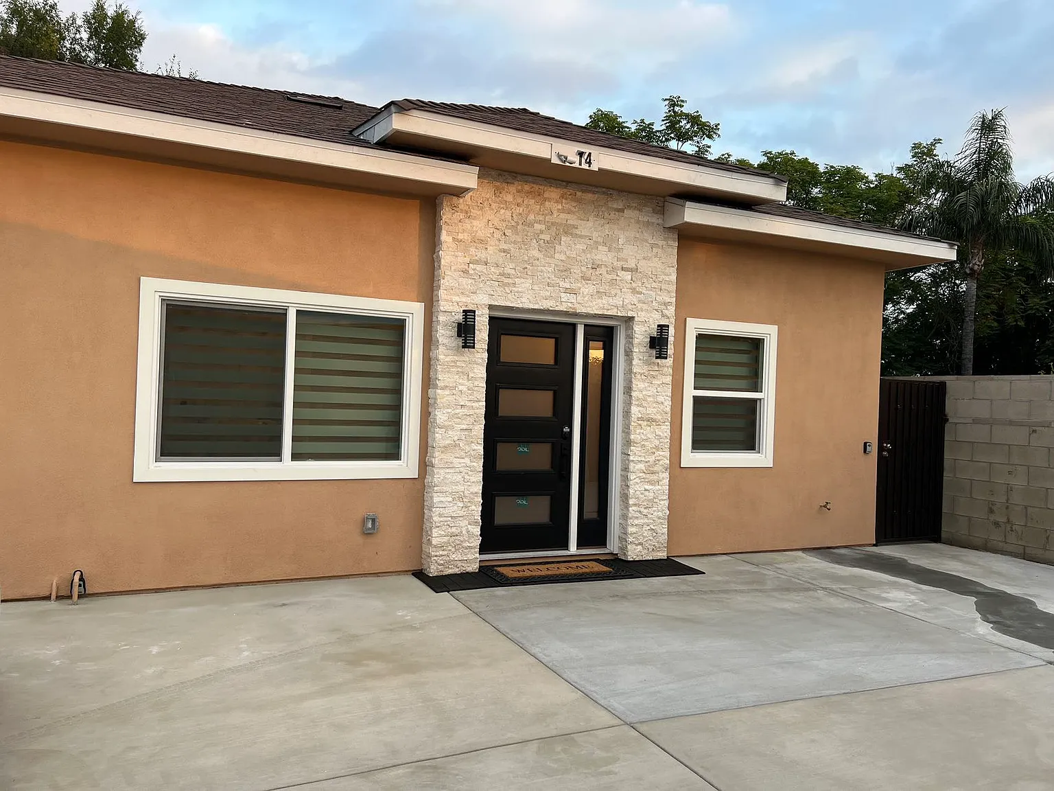 3 bed, 1200 sqft, $3,999 — Photo 2