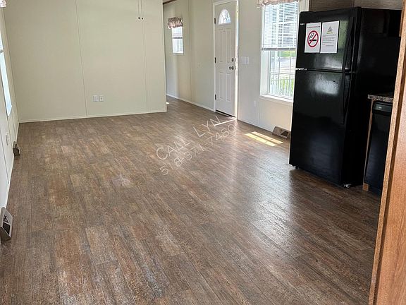 2nd image of 122 Terrace Ct