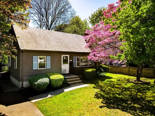 61 Candia St, Arlington, MA 02474