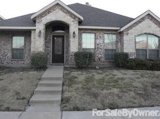 217 Happy Ln, Red Oak, TX 75154