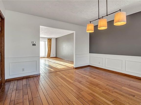 4th image of 6141 Meadow Lakes Dr