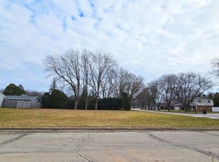 601 Chantilly Run, Green Bay, WI 54301