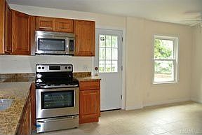 3rd image of 280 Woodlands Ave