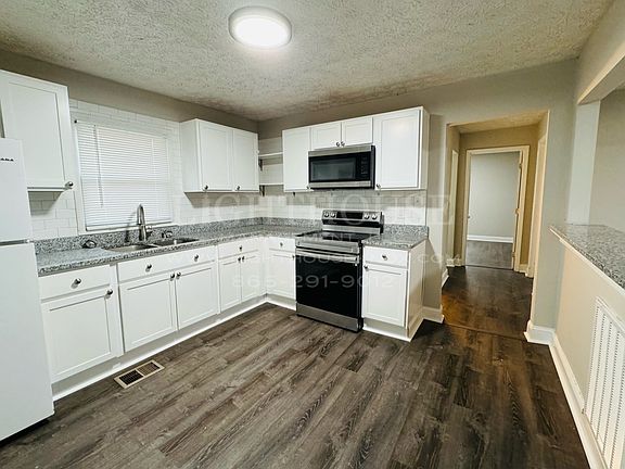 3rd image of 426 Houston St