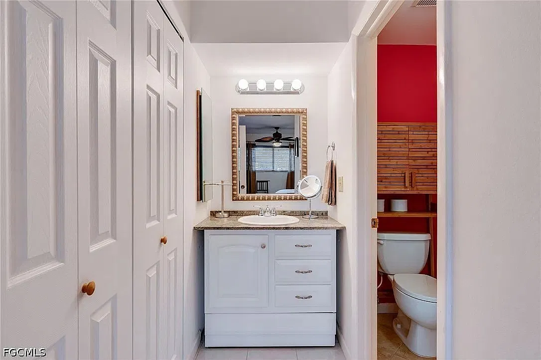 2 bed, 2.0 bath, 884 sqft, $1,600 — Photo 3