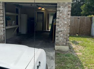 4880 Strato Rd W, Jacksonville, FL 32210