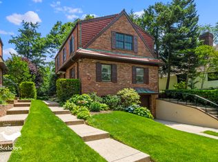 46 Overhill Rd, Forest Hills Gardens, NY 11375