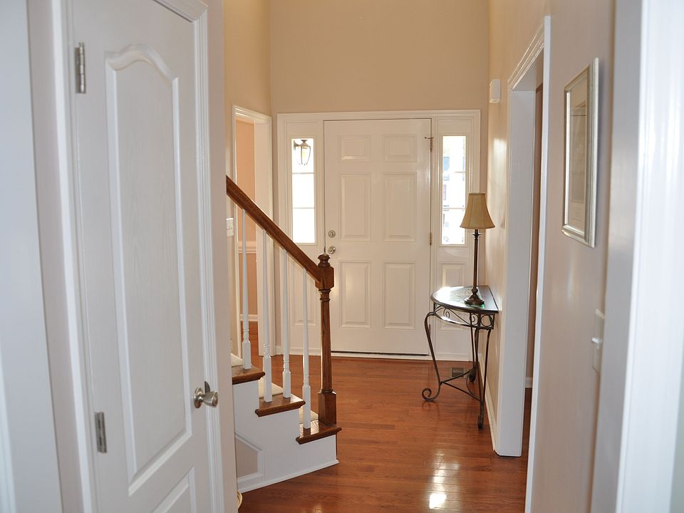 Front door/Entry way