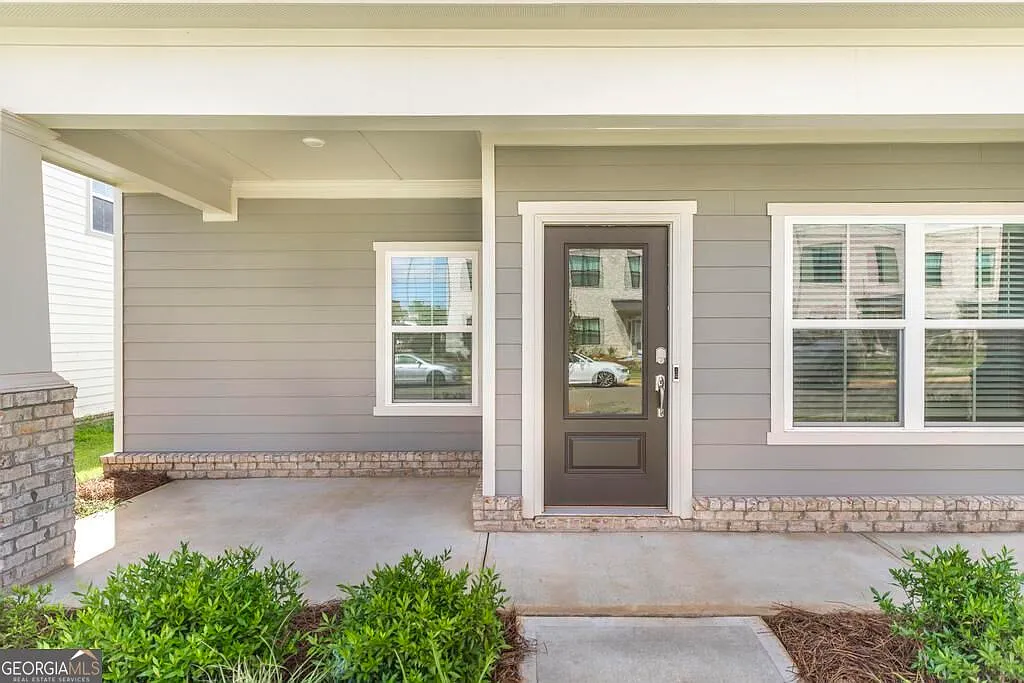 3 bed, 2.5 bath, 1657 sqft, $2,400 — Photo 4