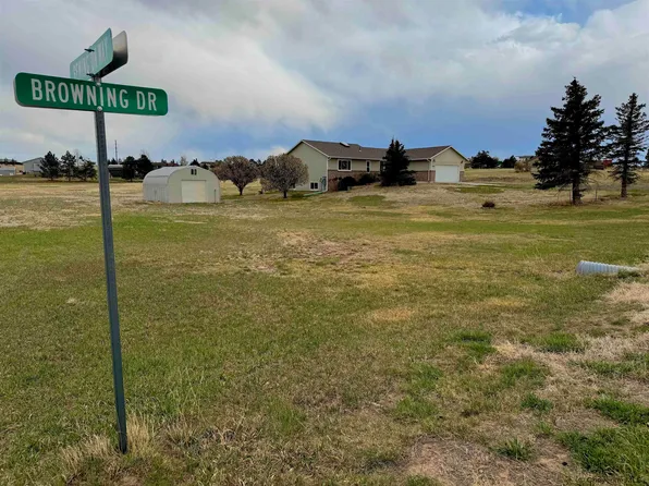 6005 Browning Dr, Cheyenne, WY 82007