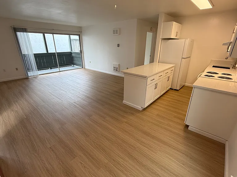 Trinity Terrace Apartments — Photo 11