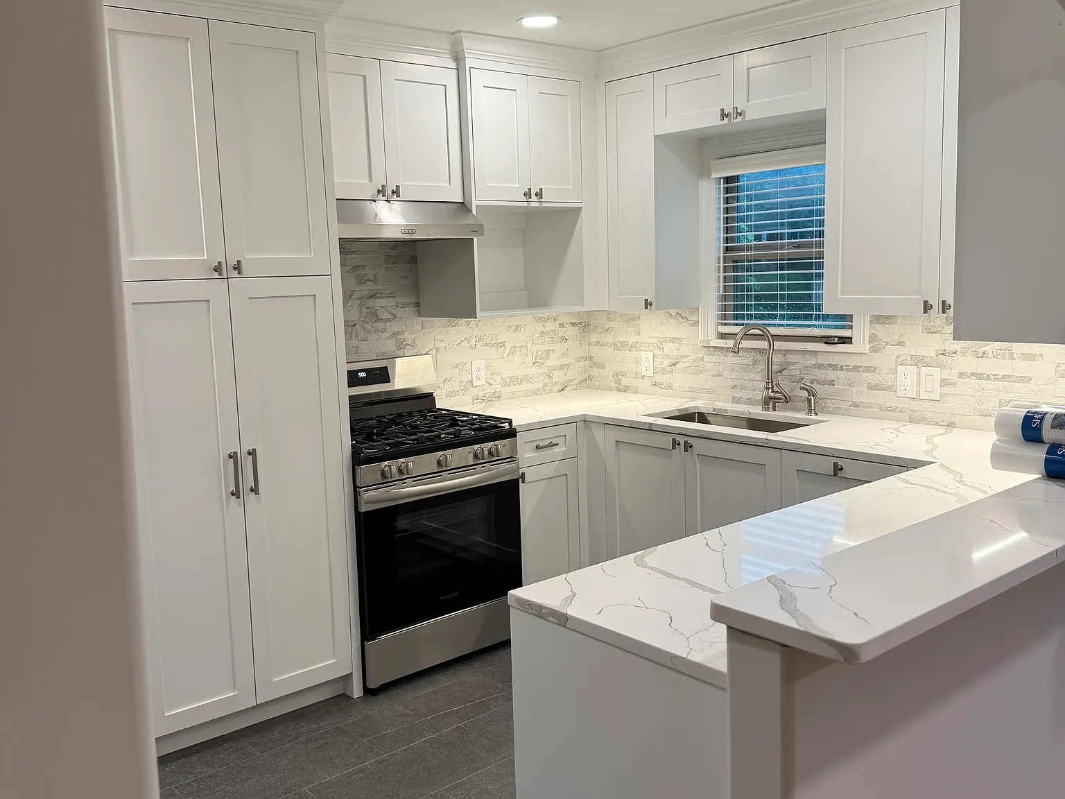 2 bed, 1650 sqft, $3,400 — Photo 2