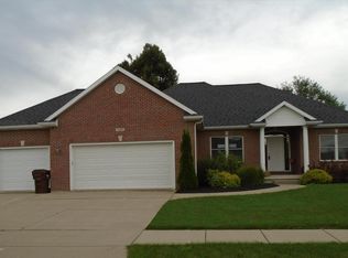 11687 Stone Bluff Dr, Grand Ledge, MI 48837